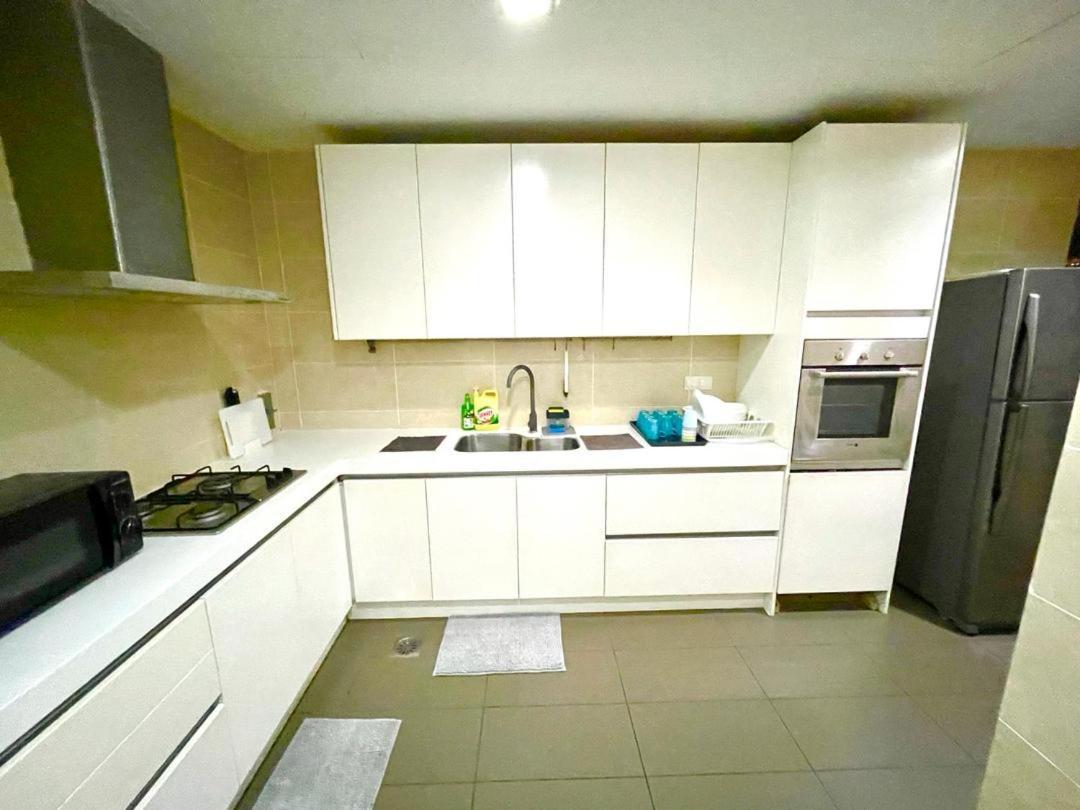 1 Min To Klcc Twin Tower Apartment Kuala Lumpur Exterior photo